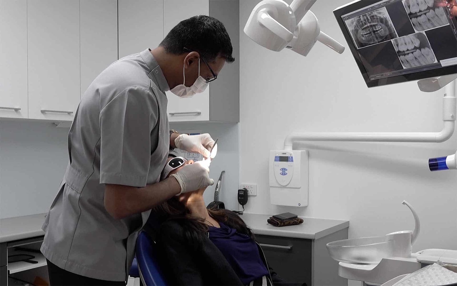 Expert Checkup, X-rays and Clean At Affordable Price